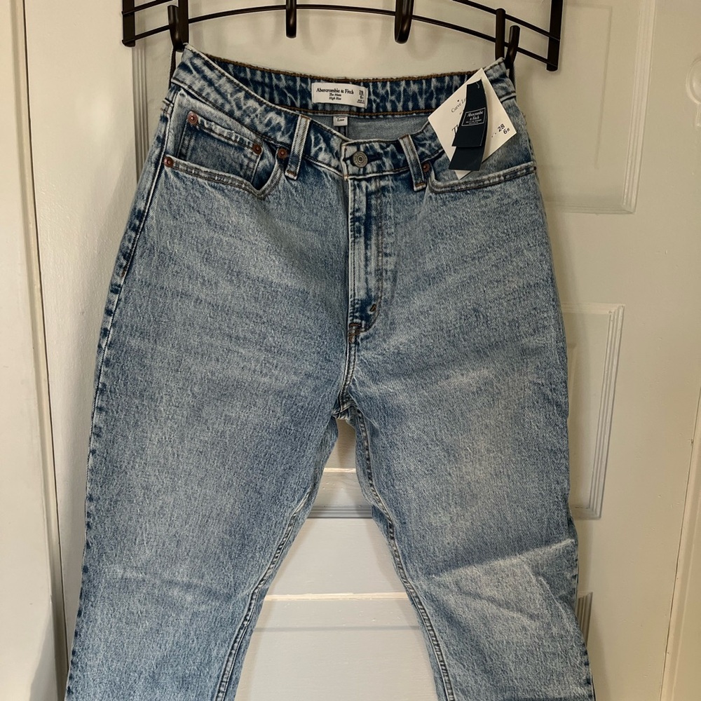 Abercrombie & Fitch Curve Love “The Mom” high rise jeans